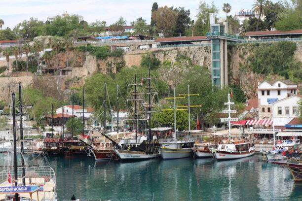20190407-VIEUX-PORT-ANTALYA-TURQUIE-1-612x408