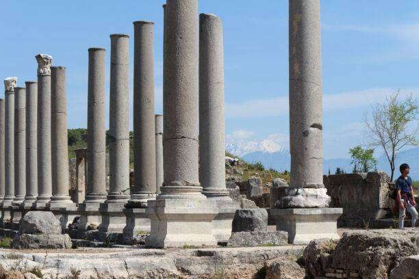 20190412-SITE-ARCHEOLOGIQUE-DE-PERGE-TURQUIE-14-612x408