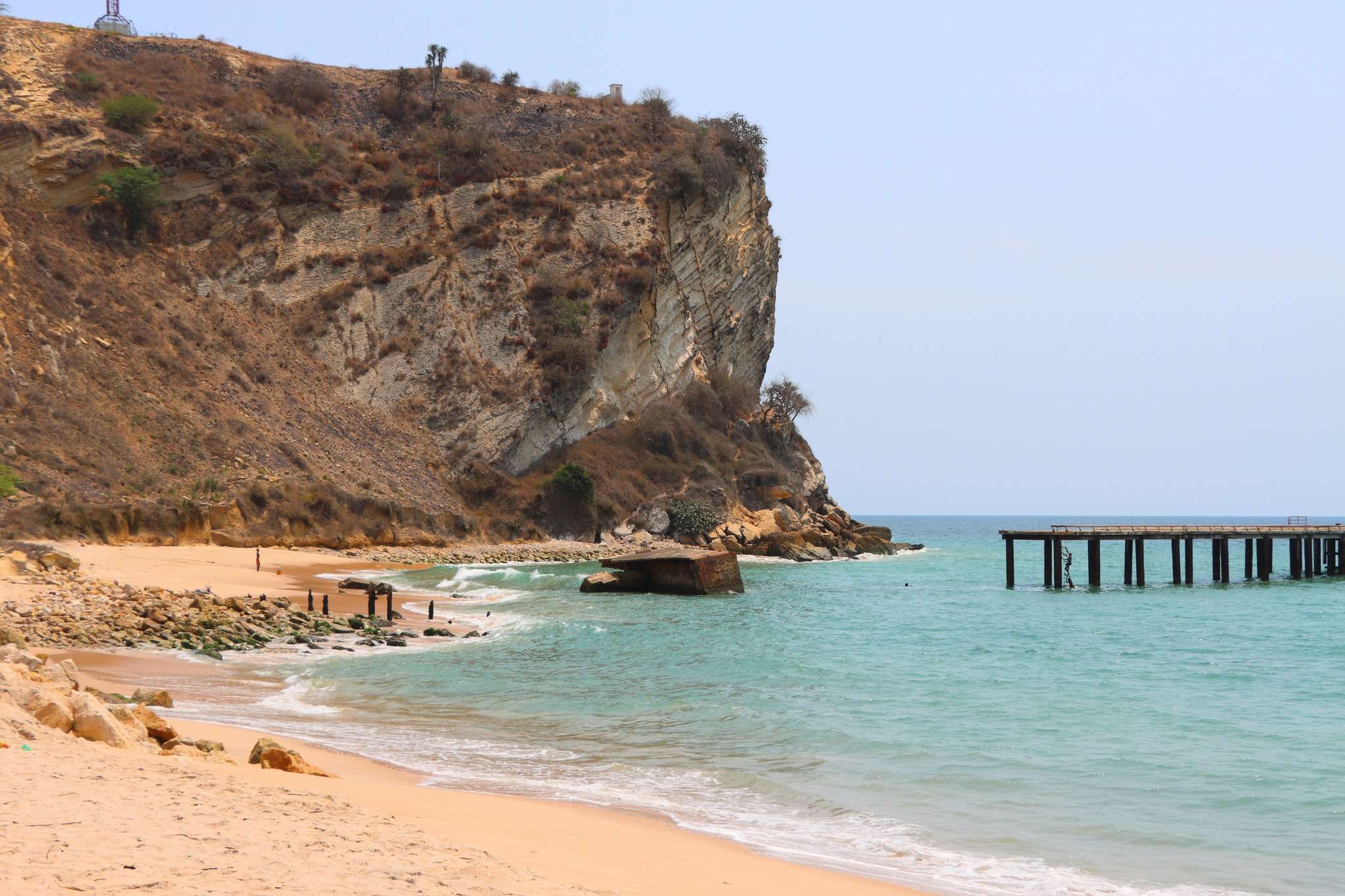 porto-amboim-perle-m-connue-de-la-c-te-angolaise-angola