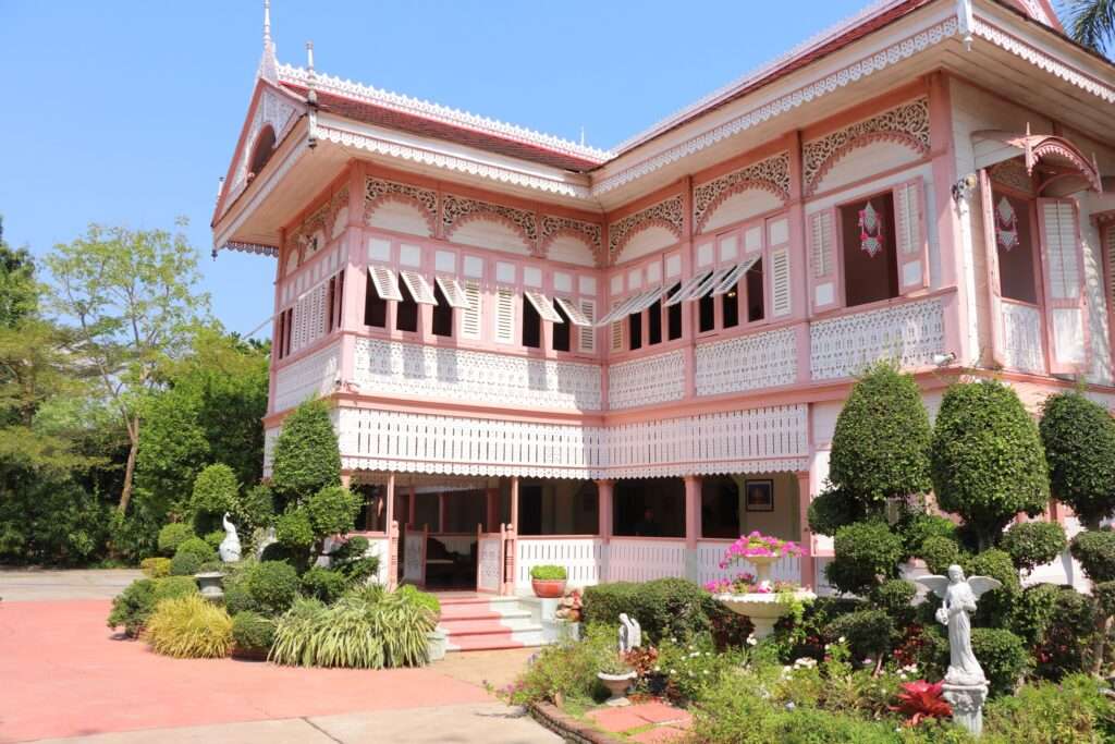 Phrae, entre maisons en teck, montagnes et mémoire du royaume Lanna Thaïlande