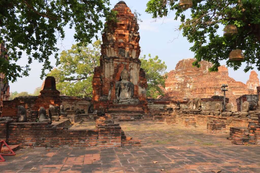 Wat Mahathat – Le cœur spirituel d’ Ayutthaya Thaïlande