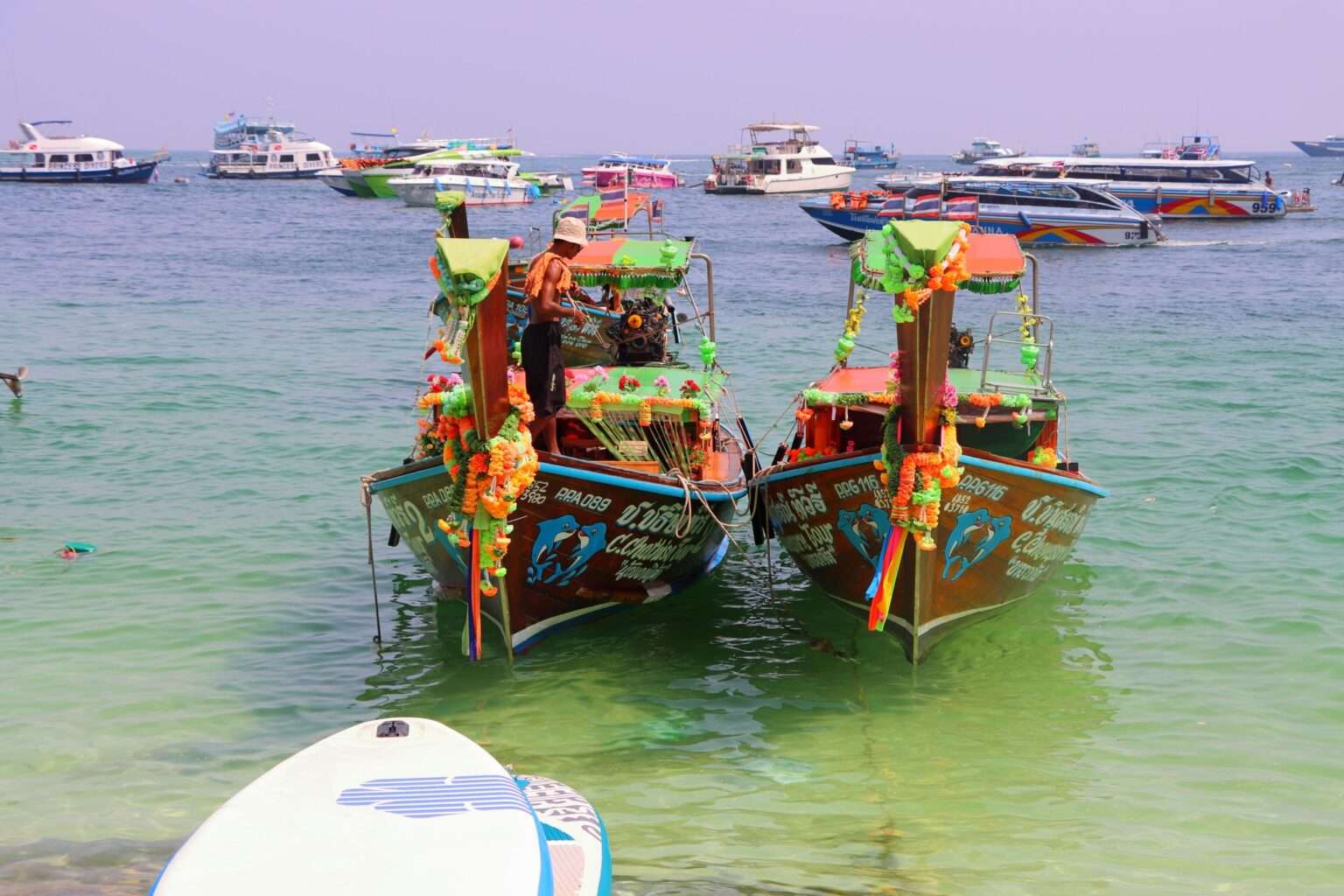 Ko Phi Phi Entre lagon et légende Thaïlande — free download
