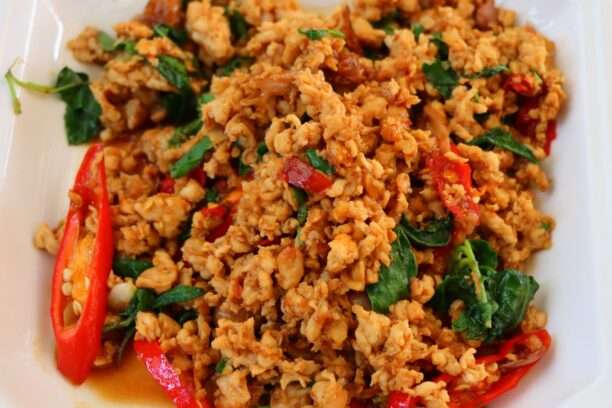 stir‑fried chicken with basil